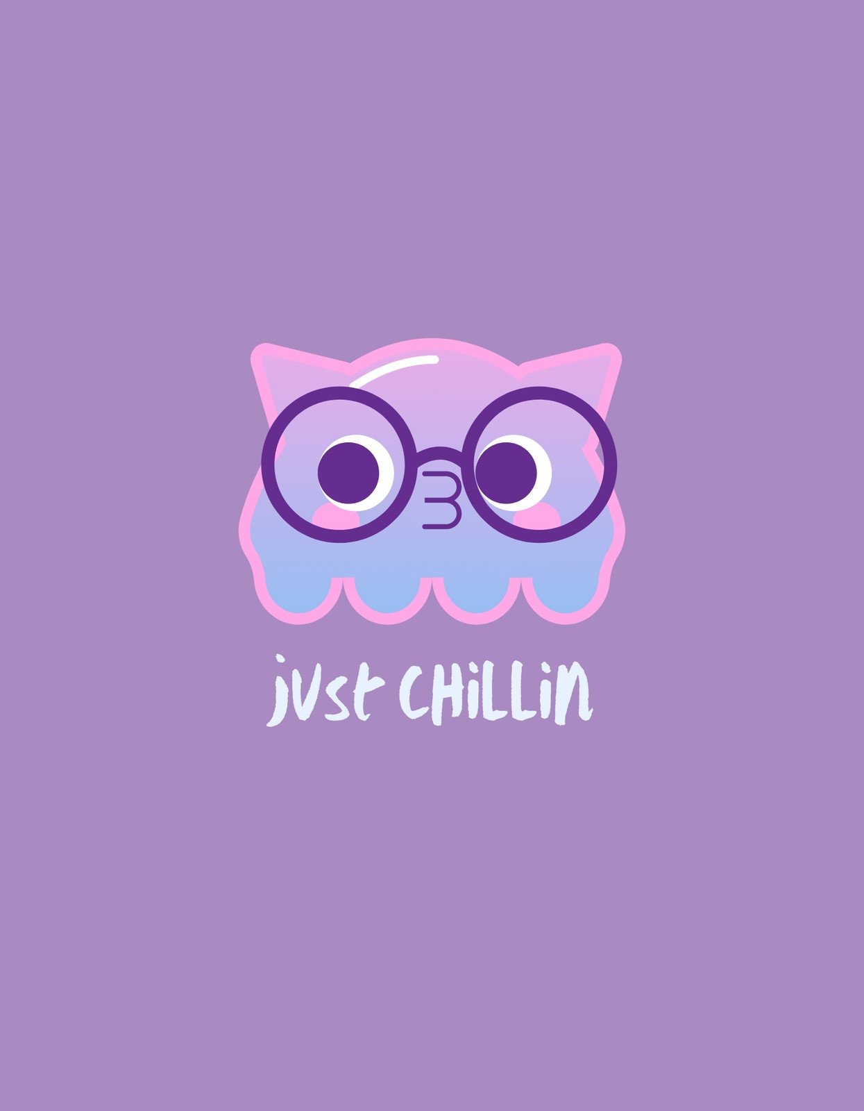 Egy aranyos, szemüveges macskát ábrázoló dizájn, aki egy lila háttér előtt ül és a "Just Chillin" feliratot viseli. A kép lazulást és vidámságot sugároz.