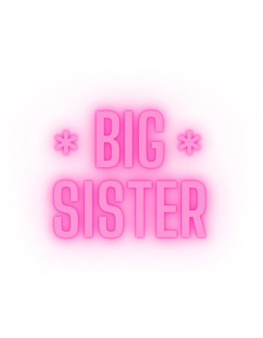 A képen egy ragyogó rózsaszín árnyalatban tündöklő "BIG SISTER" felirat látható, ami játékos csillag szimbólumokkal van körbevéve. Egyedi és színes grafika, amely nagyobb testvéreket ünnepel. 