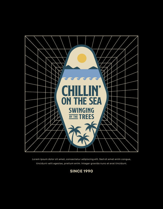 Egy szörfdeszkára emlékeztető, vintage hangulatú dizájn, mely egy tengerparti naplementét ábrázol, pálmafákkal és a "CHILLIN' ON THE SEA SWINGING BY THE TREES" felirattal. 