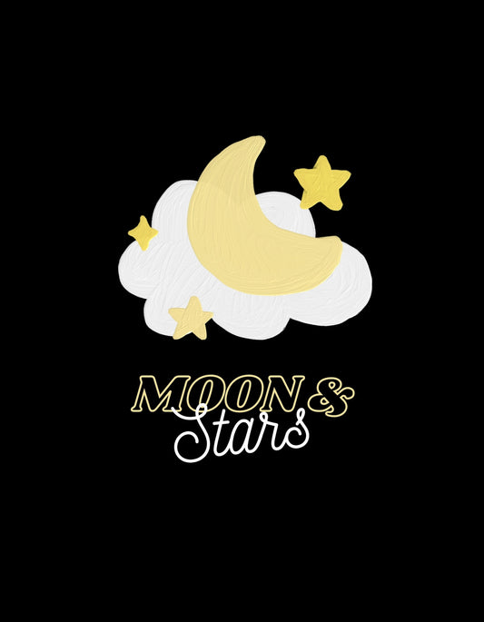 Egy álomszerű éjszakai égbolt motívumot ábrázol a kép, melyen egy stilizált sárga hold és csillagok láthatóak fehér felhők felett. Az "MOON & stars" felirat elegáns betűtípussal kiemeli a tervezést. 