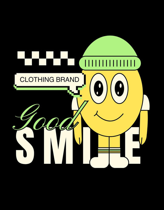 Egy mosolygó, rajzfilmfigurára emlékeztető karakter jelenik meg a képen, zöld sapkával a fején és a "Good Smile" felirattal alatta. 