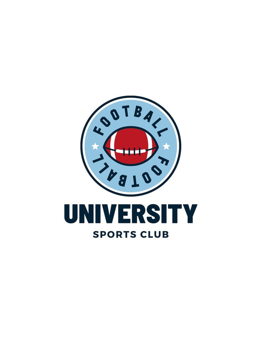 Egy sportos és dinamikus design, amely egy amerikai futball labdát ábrázol kék és piros körkerettel, kiegészülve "FOOTBALL" felirattal a felső részen és "UNIVERSITY SPORTS CLUB" alul. 