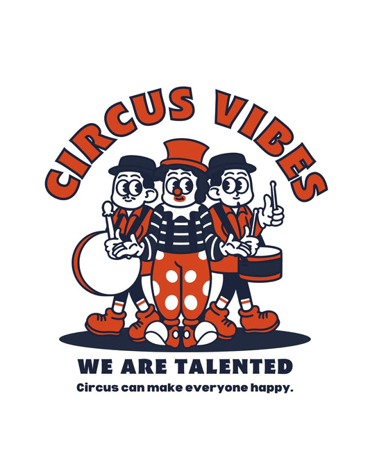 Három vidám bohóc áll egymás mellett, cirkuaszereplőket idézve meg. A háttérben a "CIRCUS VIBES" és alattuk a "WE ARE TALENTED" felirat olvasható. 