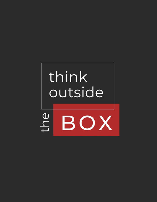 Egy letisztult design, ami arra ösztönöz, hogy gondolkozzunk szabadon és kreatívan. A "think outside the BOX" szöveg hangsúlyozza a dobozon kívüli gondolkodást, a piros színű "BOX" szó kiemelkedő helyet kap a fekete hátterű kompozícióban. 