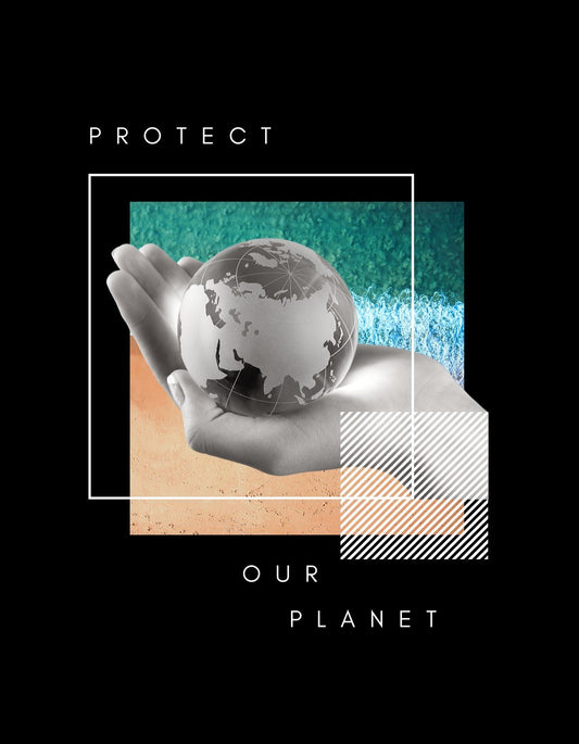 Egy kézben tartott földgömböt ábrázoló grafika, körülvéve különböző textúrákkal és geometriai formákkal, felette a "PROTECT" és alatta az "OUR PLANET" felirat áll. 