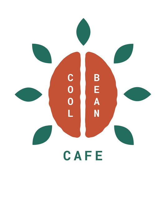 Egy kedves, kávészem inspirálta dizájn dominálja ezt a képet, melyben a "COOL BEAN CAFE" szavak egy kettéhasított kávébab belső részében helyezkednek el, zöld levelekkel körülvéve. 