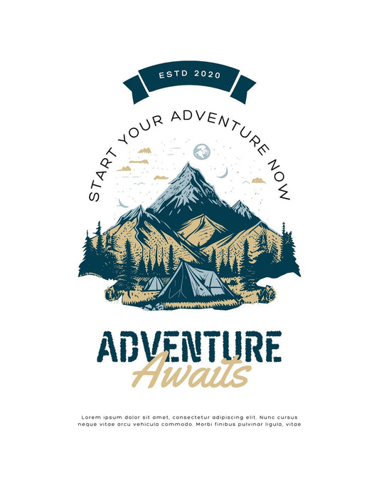 Egy hegytetőt ábrázoló grafika, melyet sátrakkal teli erdő vesz körül, a "START YOUR ADVENTURE NOW" felirattal inspirációt ad a kalandra. 