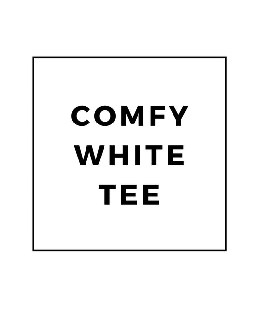 Letisztult designú, komfortos fehér felső, melyet a "COMFY WHITE TEE" felirat díszít. A minimalista stílus kedvelőinek tökéletes választás ez a termék, amely kiválóan kombinálható különböző ruhadarabokkal. 