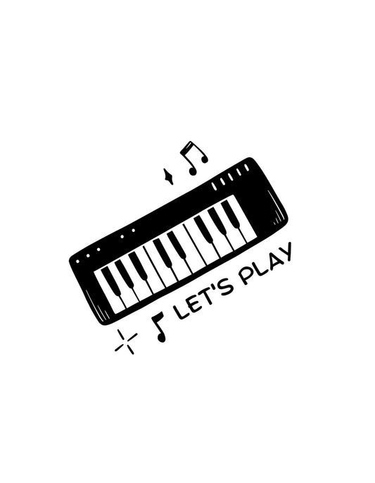 Egy stilizált szintetizátor képe, fekete-fehér színkombinációval, mellette a "LET'S PLAY" felirat két hangjeggyel a zenei életérzést kiemelve. 
