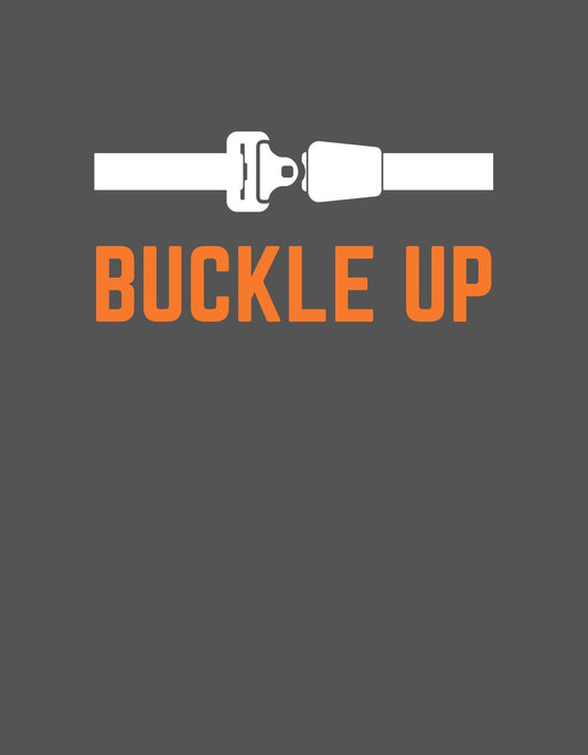 Egy egyszerű, mégis ütős kialakítású övcsat látható a képen, felette a "BUCKLE UP" felirattal. A dizájn minimalista, de határozott üzenetet közvetít, ideális választás azok számára, akik szeretik az egyértelmű és stílusos kiegészítőket. 