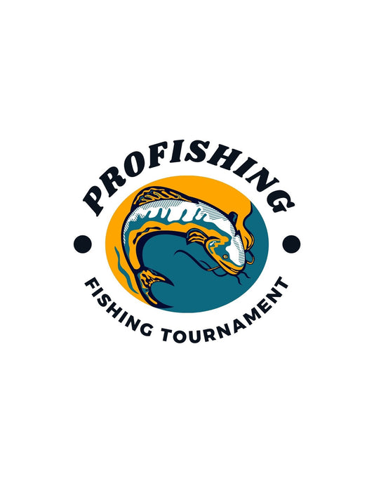 Egy dinamikusan ábrázolt hal áll az embléma középpontjában, a "PROFISHING FISHING TOURNAMENT" szöveggel körbevéve, ami versenyszellemet és a horgászat szeretetét sugározza. 